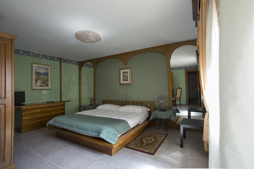 Vibo In Centro Bed and Breakfast Vibo Valentia Buitenkant foto